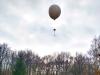 Ballon météo captif volant au-dessus de l’émetteur BRAMS