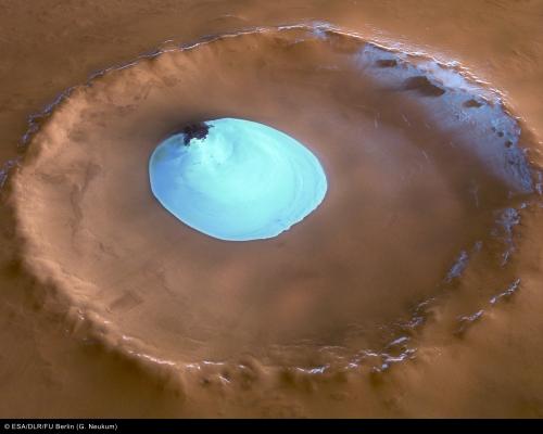 Eau gelée dans un cratère martien