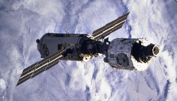 De eerste twee modules van het ISS
